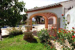 Ferienhaus mit Pool in Javea